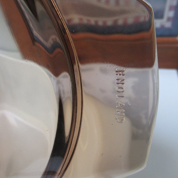 Oval Casserole Dish Brown Vine with Smoky Brown Glass Lid by Pyrex, England - Picture 9 of 16